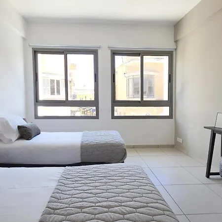 Phaedrus Living Ledras Residences 105 *