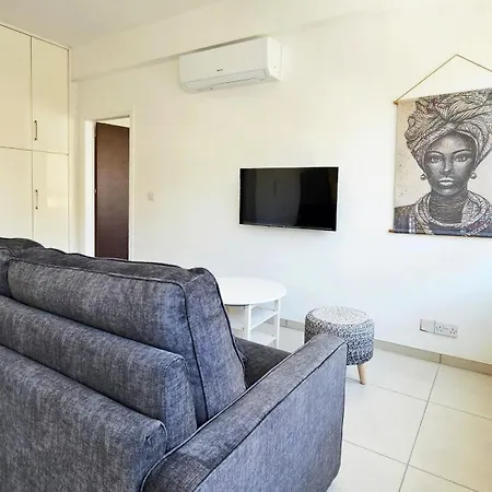 Phaedrus Living Ledras Residences 105 Apartamento
